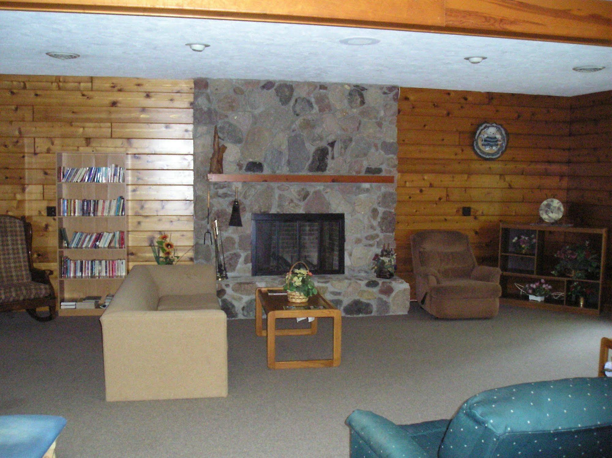 Bear Cave Rv Campground Buchanan 外观 照片